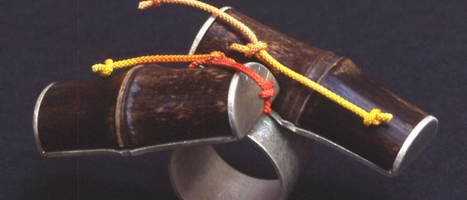 Ring; Bambus, Silber, montiert; 2,7 x 8,5 x 2,5 cm