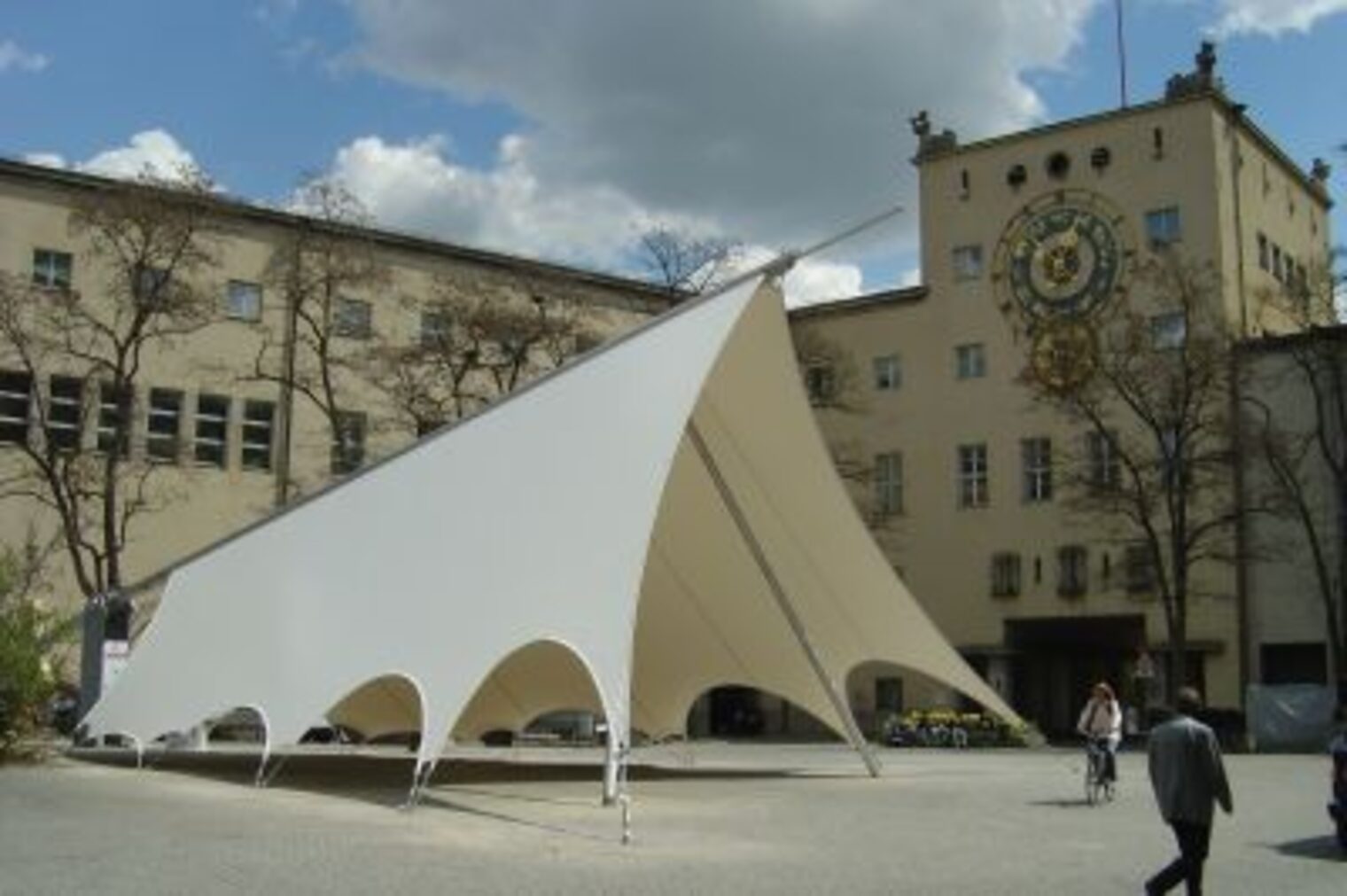 Bayerns Weg in die Moderne - Bayerisches Handwerk 1806 bis 2006