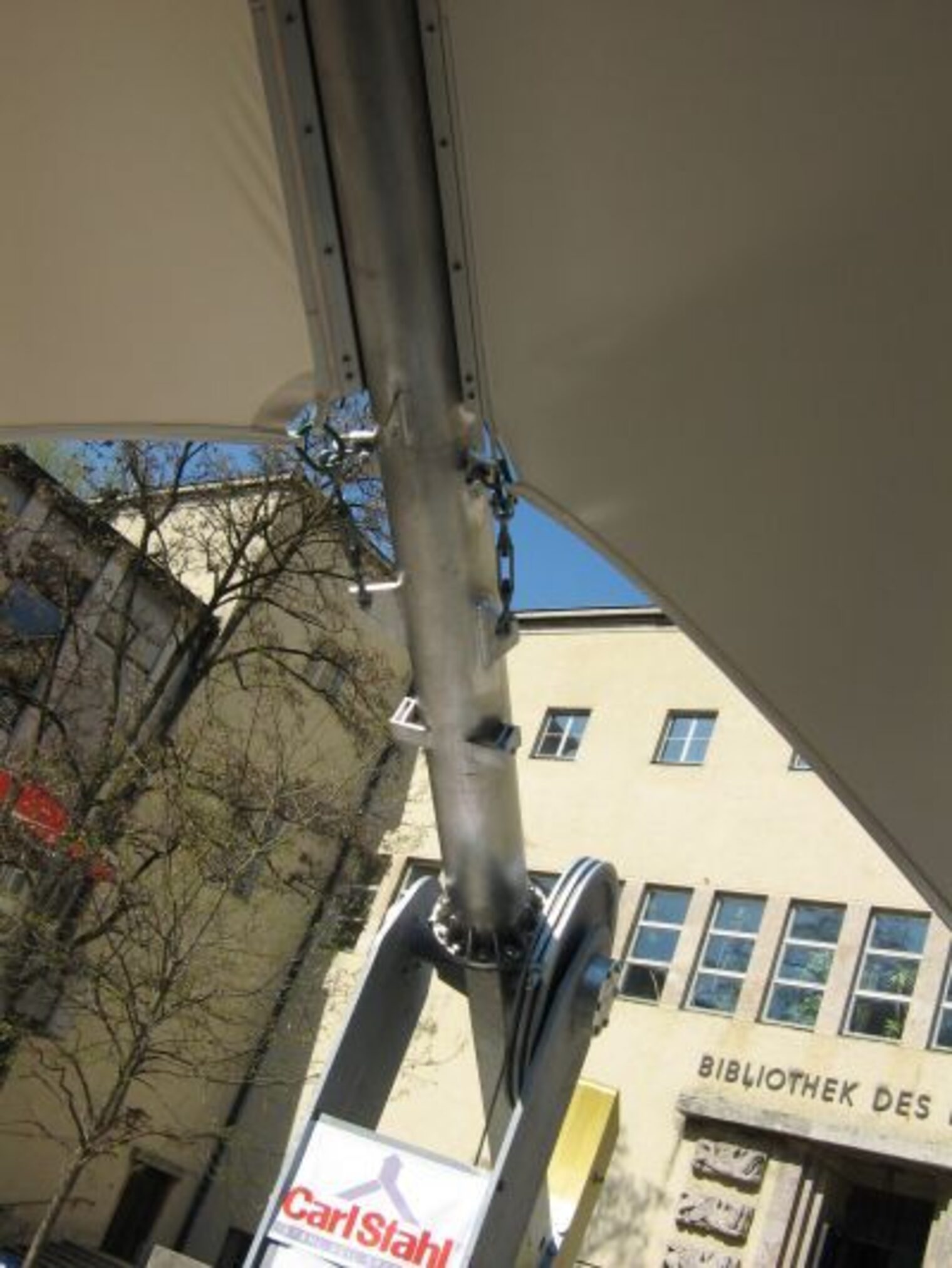 Aktionszelt Dm_4May06_020
