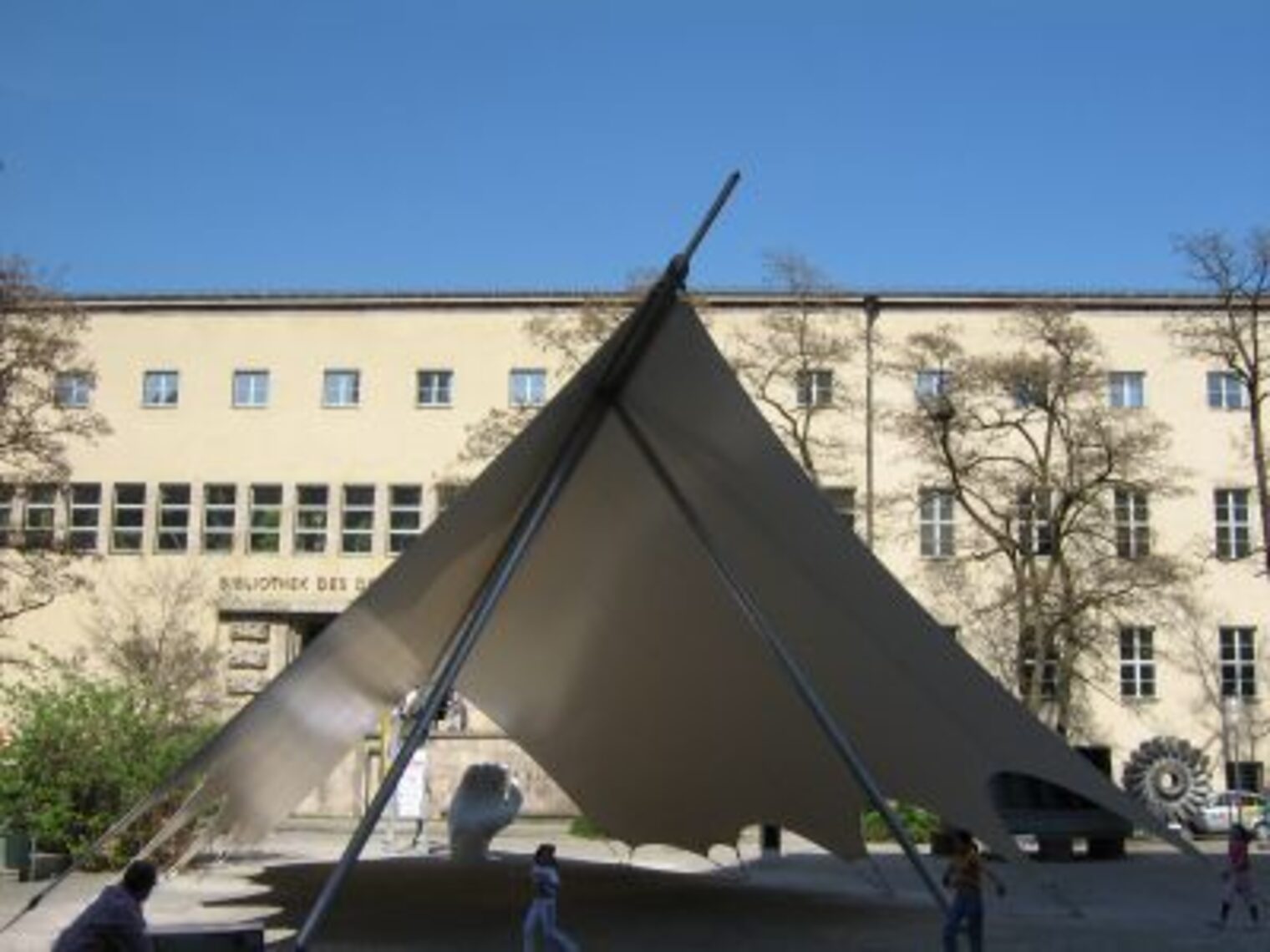 Aktionszelt Dm_4May06_022