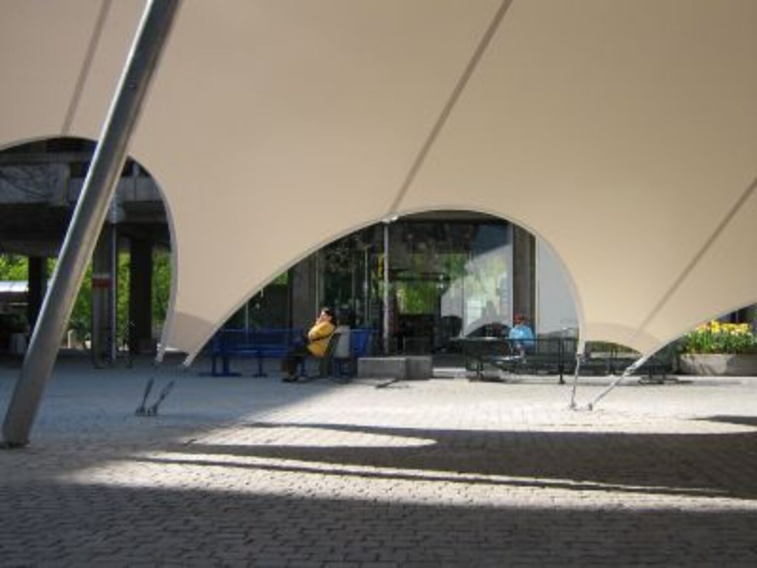 Aktionszelt_Dm_4May06_045