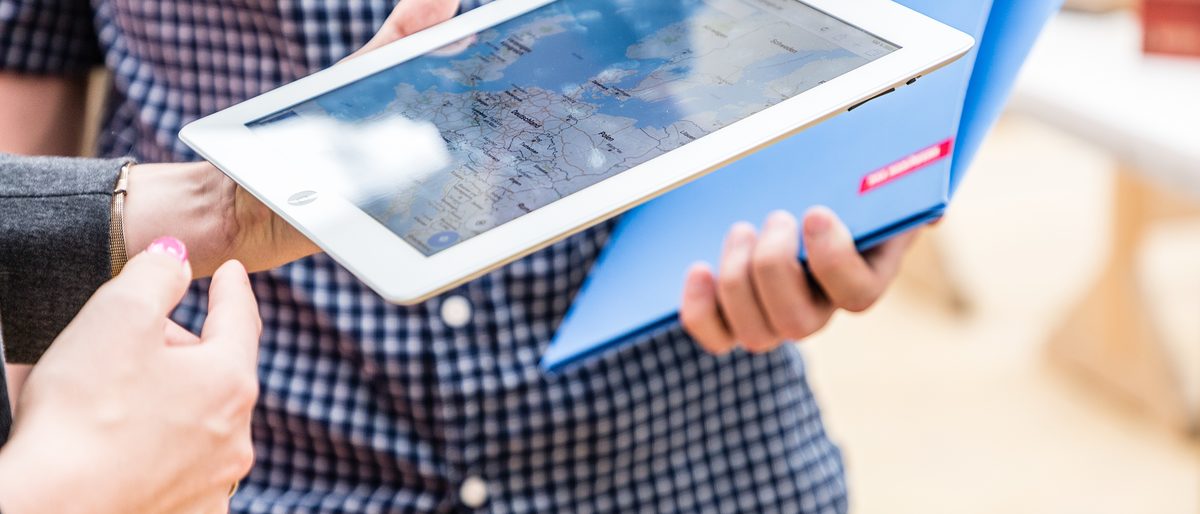 24216 Tablet Mappe Finger Aufwind