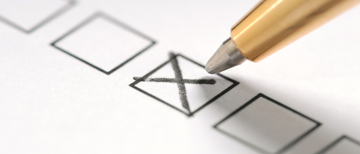 abhaken anhaken ankreuzen ausfüllen bestellen business haken häkchen kontrollieren kreuz kugelschreiber markieren markierung markierungszeichen merkzeichen papier stift unterzeichnen Umfrage Checkliste Wahl Kreuz Hand Marker Kreis wählen Checkliste Häkchen Stift Umfrage 4443435