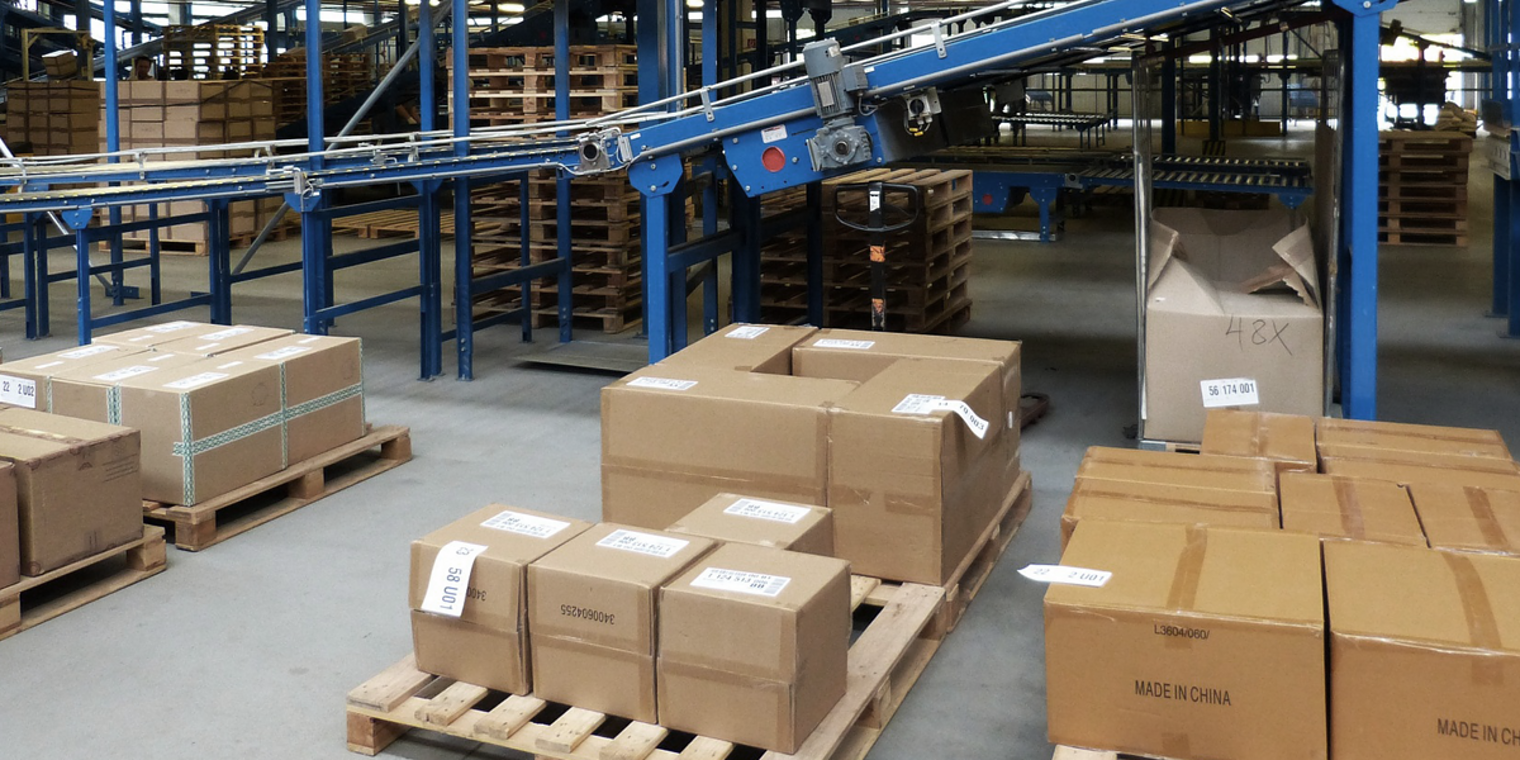 Palette Pakete Fließband Verteiler Lager Versand Pakete