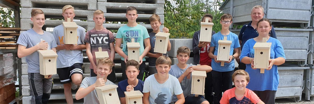 Ferienwerkstatt Rosenheim 2019Gruppenbild Handwerkskammer für München und Oberbayern Bildungszentrum RosenheimFerienwerkstatt Rosenheim 2019