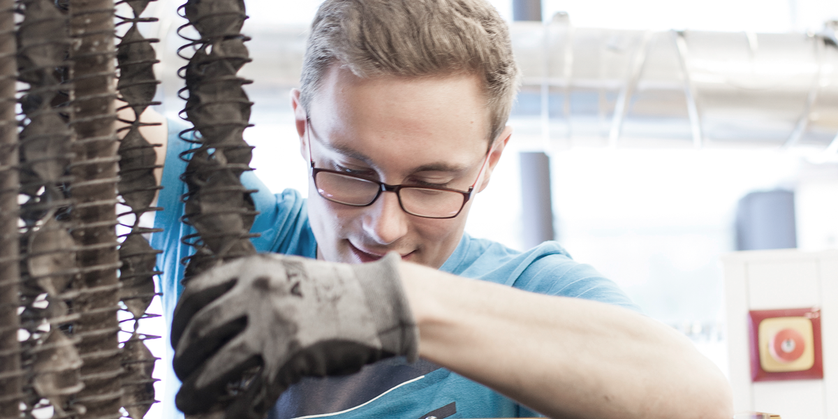 Ausbildung, Auszubildender, Lehrling, Werkstatt, SHK, Sanitärtechnik, Klimatechnik, Heizungstechnik, Haustechnik, Weiterbildung, Fortbildung 20821