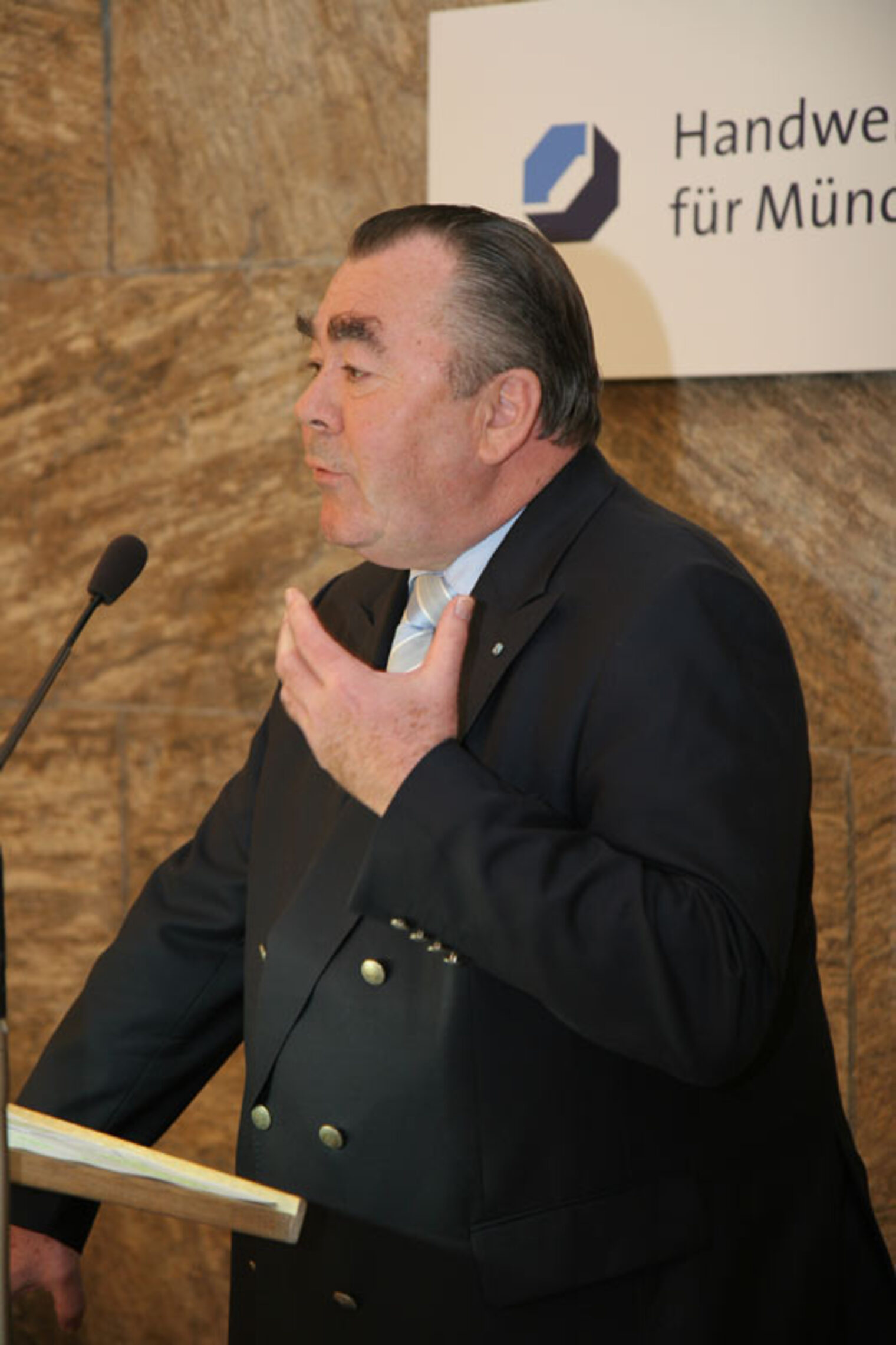Verabschiedung von Hauptgeschäftsführer Bernd Lenze