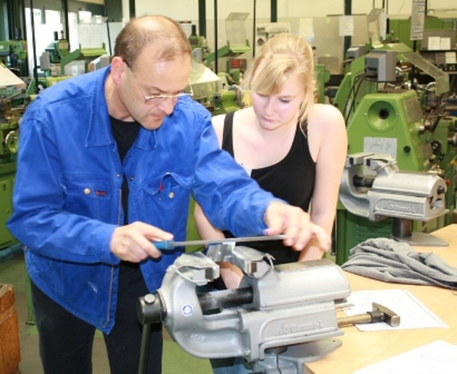Girls Day 2010 Weilheim Feinwerkmechanikerin