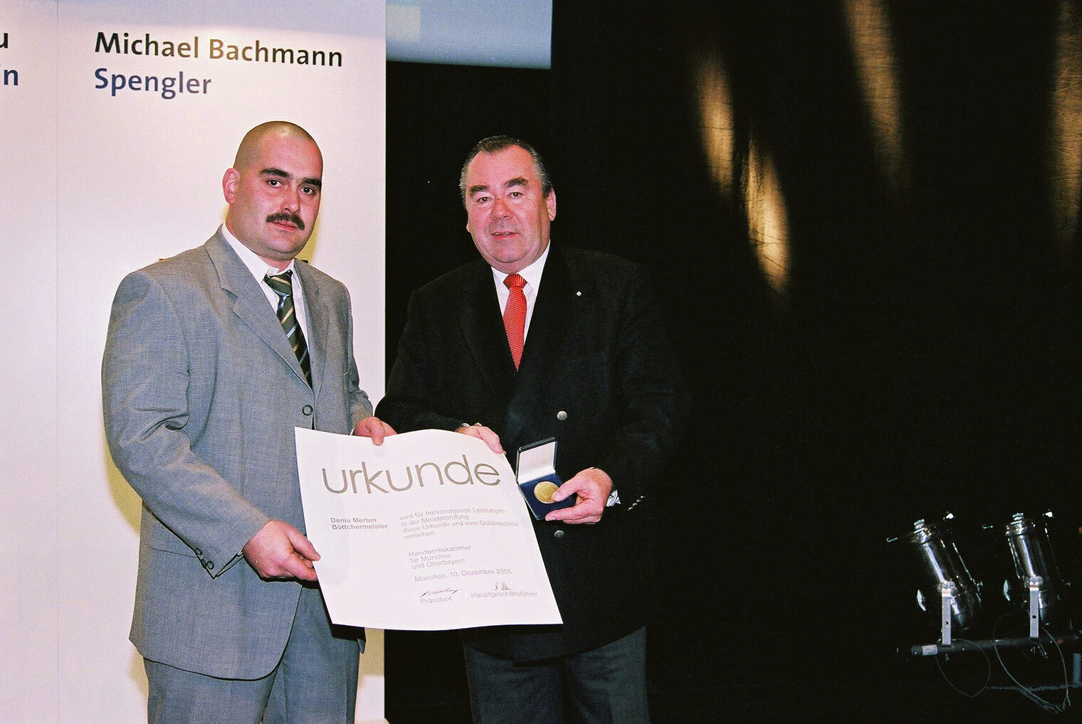 Bilder der Meisterfeier vom 10. Dezember 2005 im Internationalen Congress Centrum München