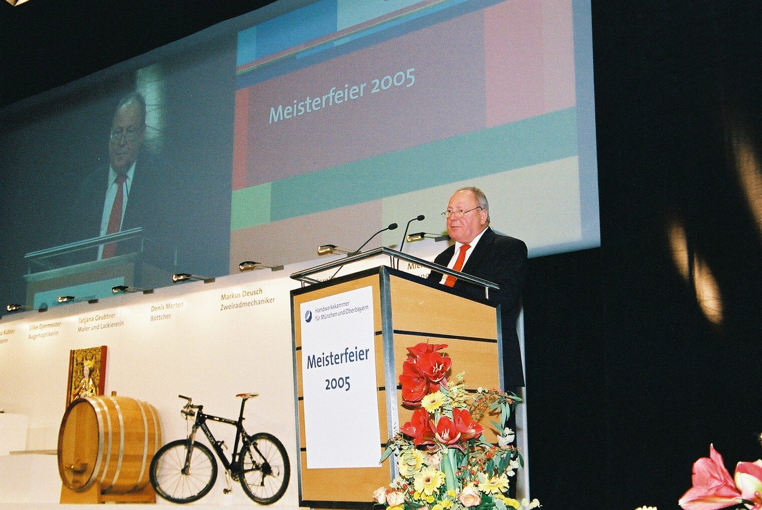 Bilder der Meisterfeier vom 10. Dezember 2005 im Internationalen Congress Centrum München Bilder der Meisterfeier vom 10. Dezember 2005 im Internationalen Congress Centrum München