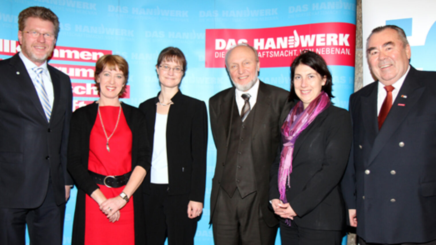 Umweltminister Dr. Marcel Huber, Moderatorin Ursula Heller, Prof. Dr. Karen Pittel vom ifo Institut, Prof. Dr. Hans-Werner Sinn vom ifo Institut, Wirtschaftsstaatsekretärin Katja Hessel und Heinrich Traublinger, MdL a. D., Präsident des Bayerischen Handwerkstags