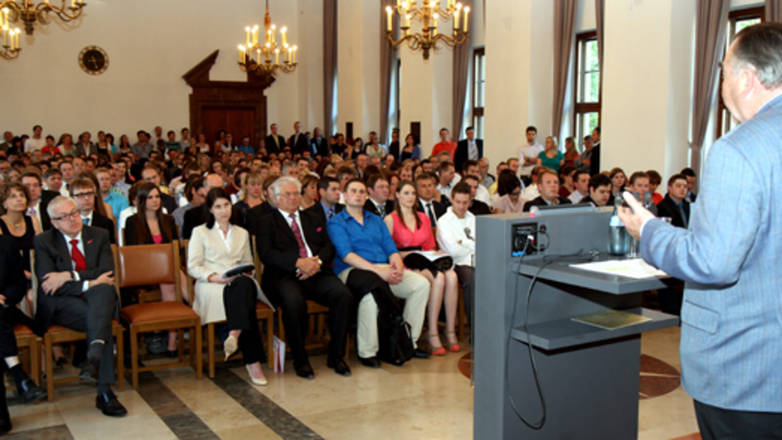 Abschlussfeier im Ludwig-Erhard-Festsaal des Bayerischen Wirtschaftsministeriums