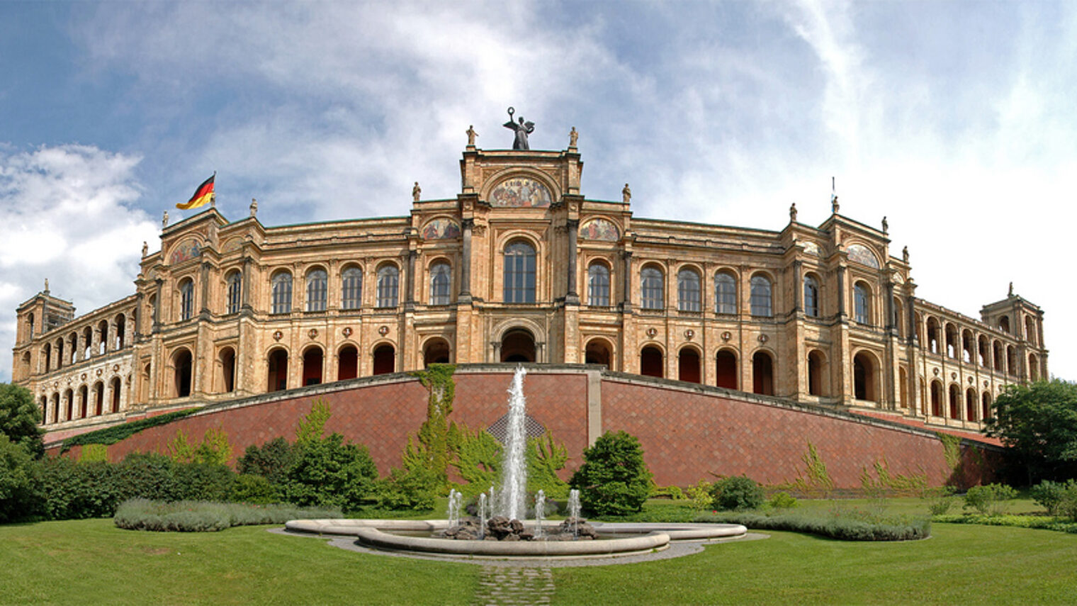 Landtag Bayern Maximilianeum, Partei Politik