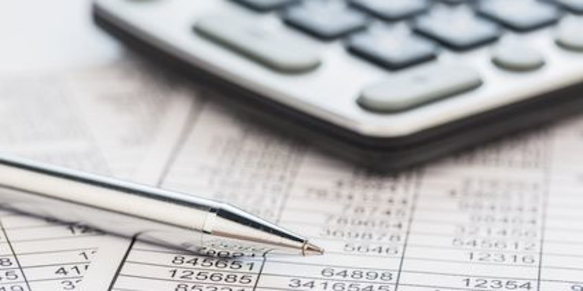 Kalkulation und Controlling Tabelle Zahlen Stift Taschenrechner Rechner Statistik Buchhaltung, © Gina Sanders - Fotolia.com (50666609), Kalkulation_und_Controlling_IMI-74-20140429-000001_Fotolia